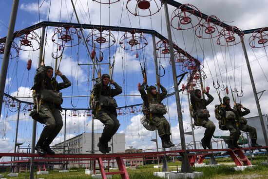 Боевая подготовка десантно-штурмовой бригады ВДВ в Приморье