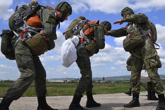 Боевая подготовка десантно-штурмовой бригады ВДВ в Приморье