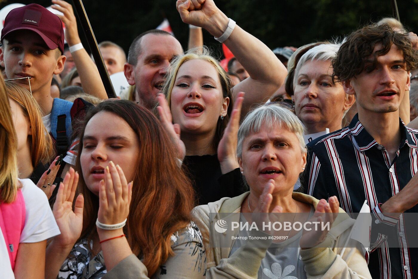 Встреча с избирателями кандидата в президенты Белоруссии С. Тихановской