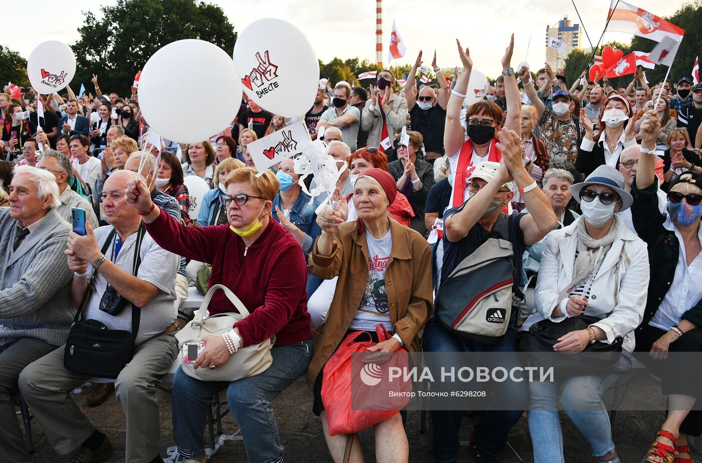 Встреча с избирателями кандидата в президенты Белоруссии С. Тихановской