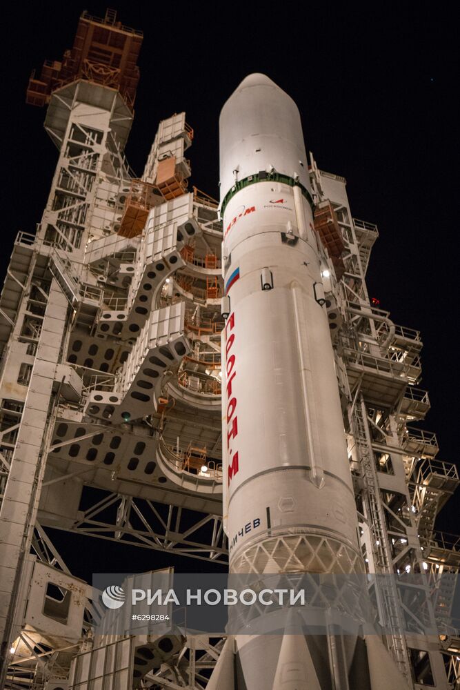 Запуск РН "Протон-М" с разгонным блоком "Бриз-М" и аппаратами "Экспресс-103" и "Экспресс-80"  