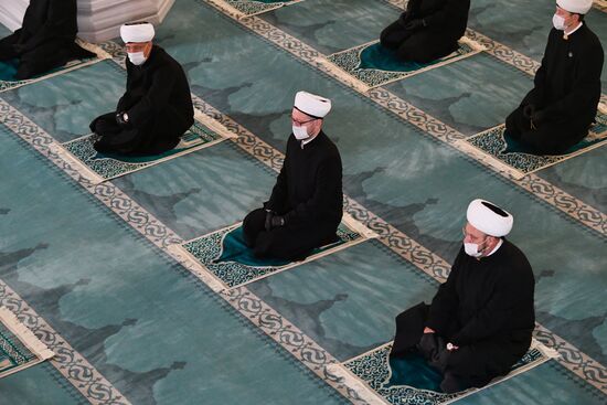 Празднование Курбан-байрама в Москве