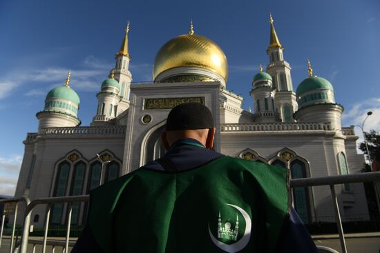 Празднование Курбан-байрама в Москве