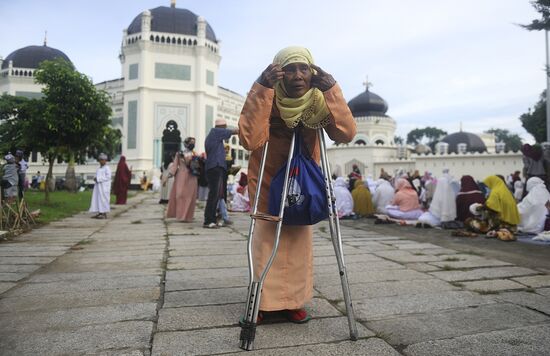 Празднование Курбан-байрама в Индонезии