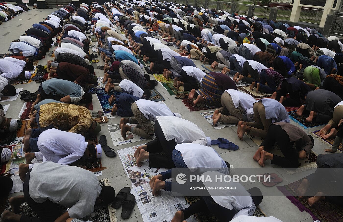 Празднование Курбан-байрама в Индонезии