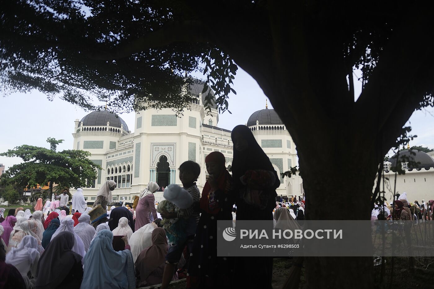 Празднование Курбан-байрама в Индонезии