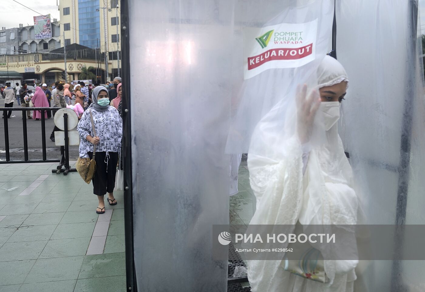 Празднование Курбан-байрама в Индонезии