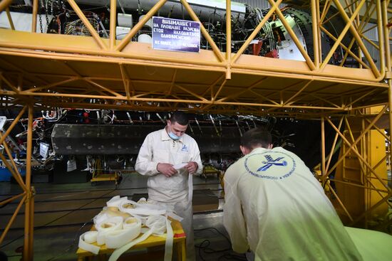 Подготовка к отправке модуля "Наука" на космодром Байконур