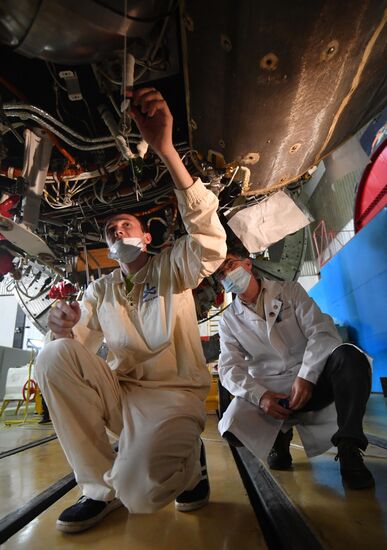 Подготовка к отправке модуля "Наука" на космодром Байконур