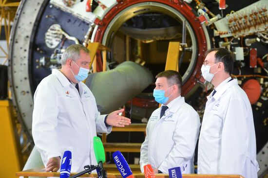 Подготовка к отправке модуля "Наука" на космодром Байконур