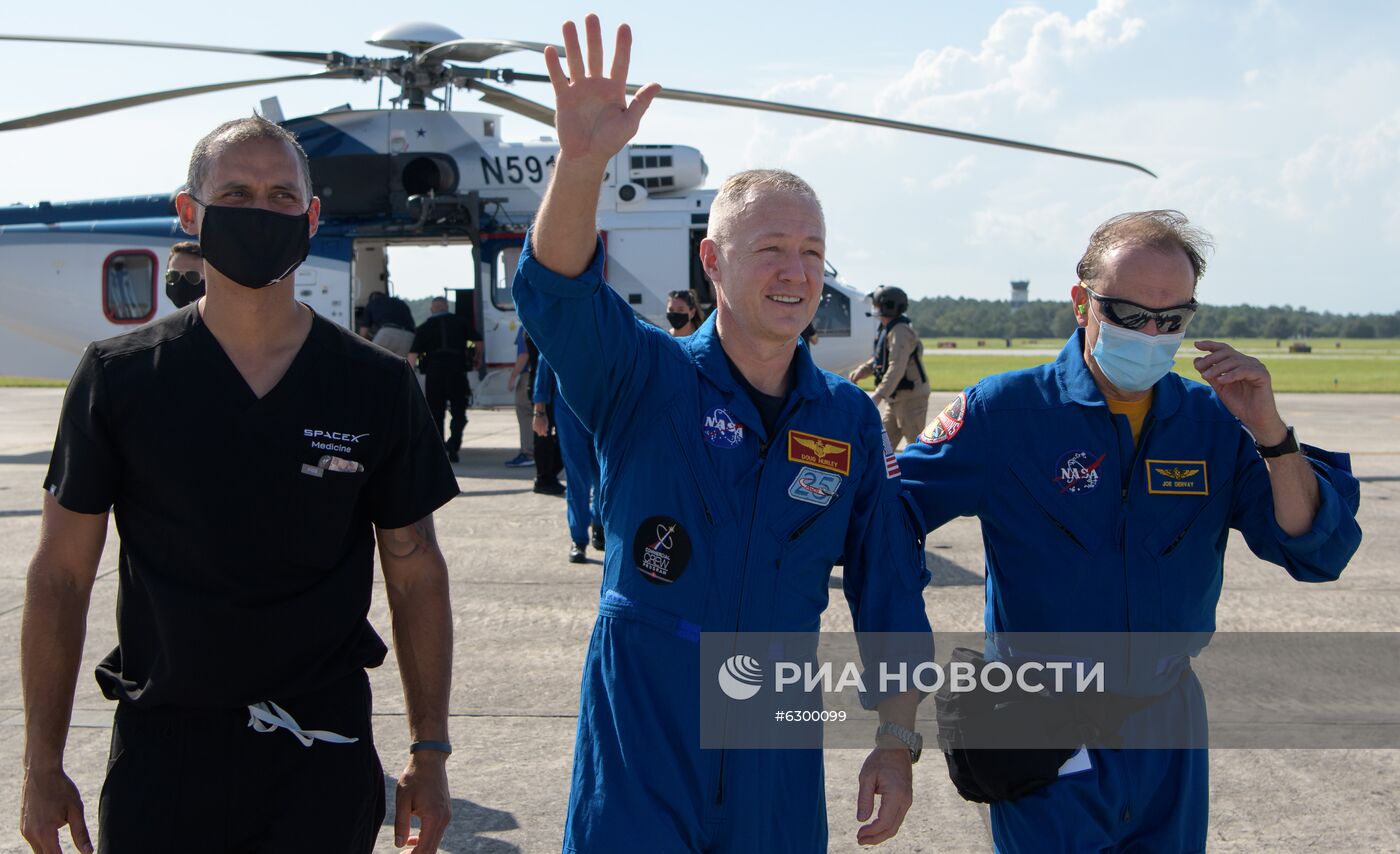 Американский пилотируемый корабль Crew Dragon приводнился в Мексиканском заливе