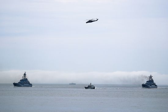 Учения Балтийского флота по высадке морского десанта на необорудованное побережье