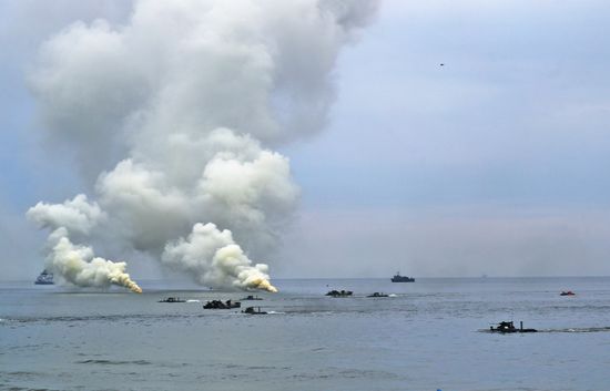 Учения Балтийского флота по высадке морского десанта на необорудованное побережье