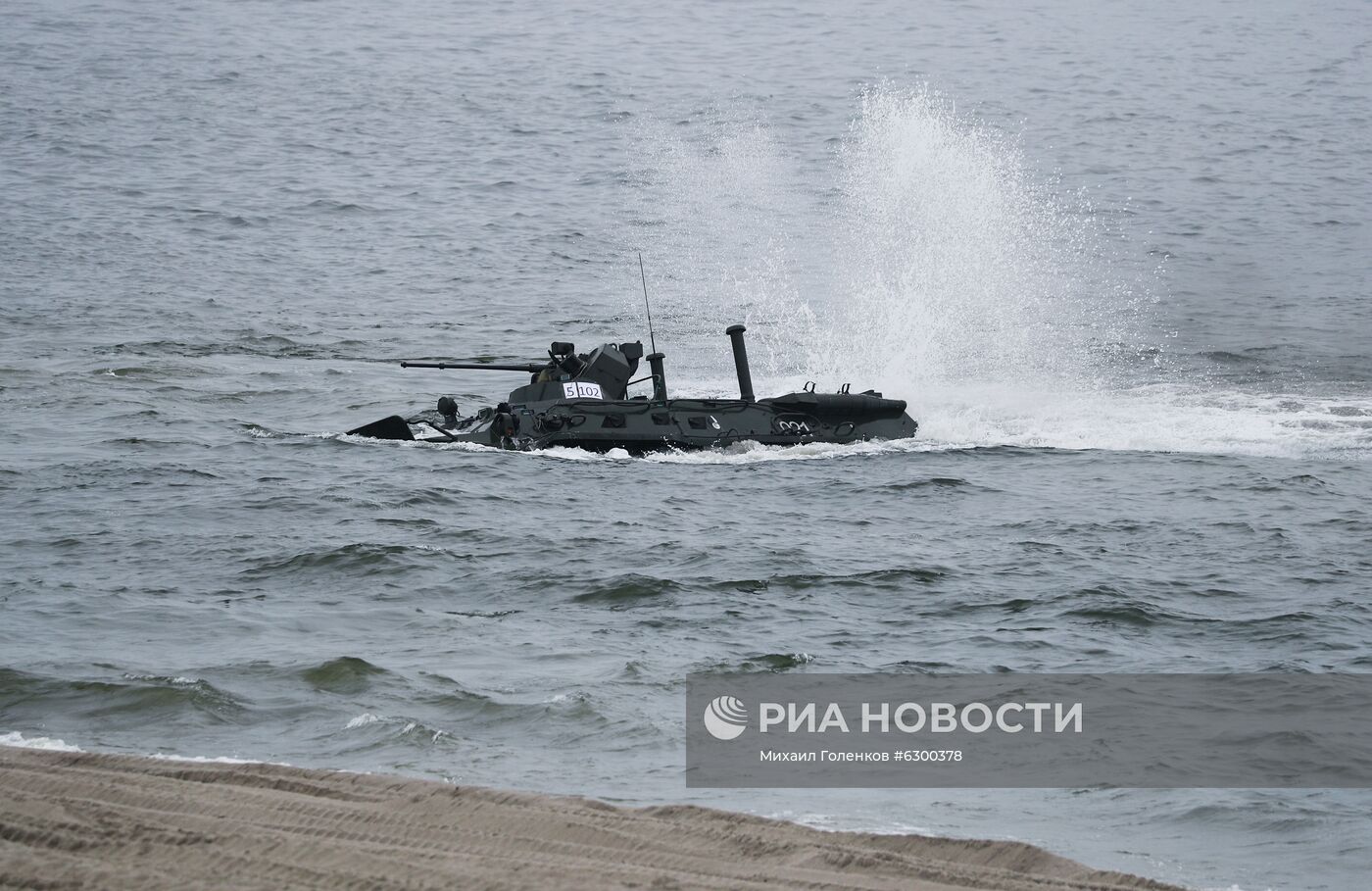 Учения Балтийского флота по высадке морского десанта на необорудованное побережье