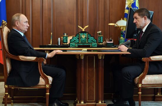 Президент РФ В. Путин встретился с руководителем "Ростелекома" М. Осеевским