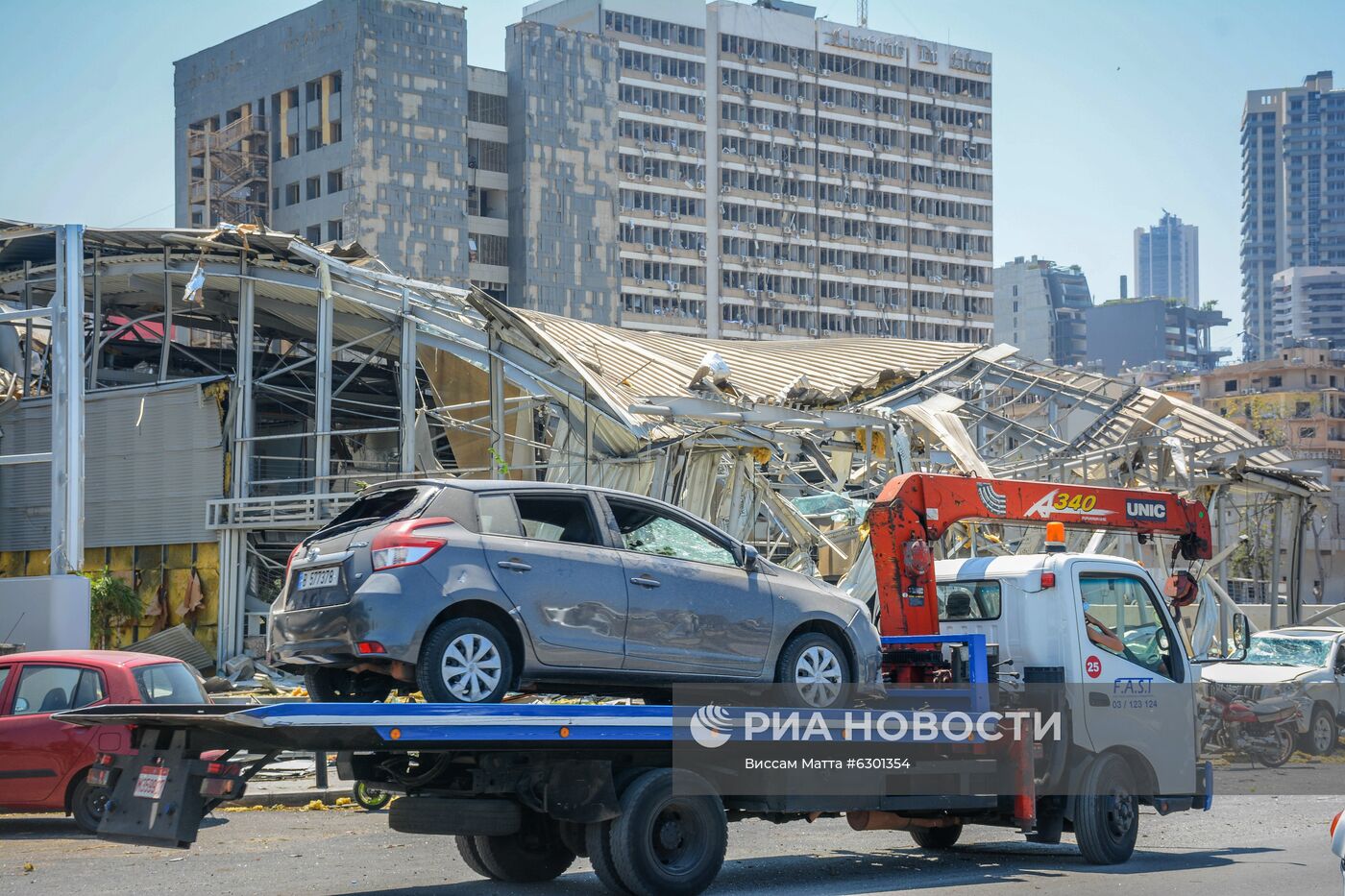 Последствия взрыва в Ливане