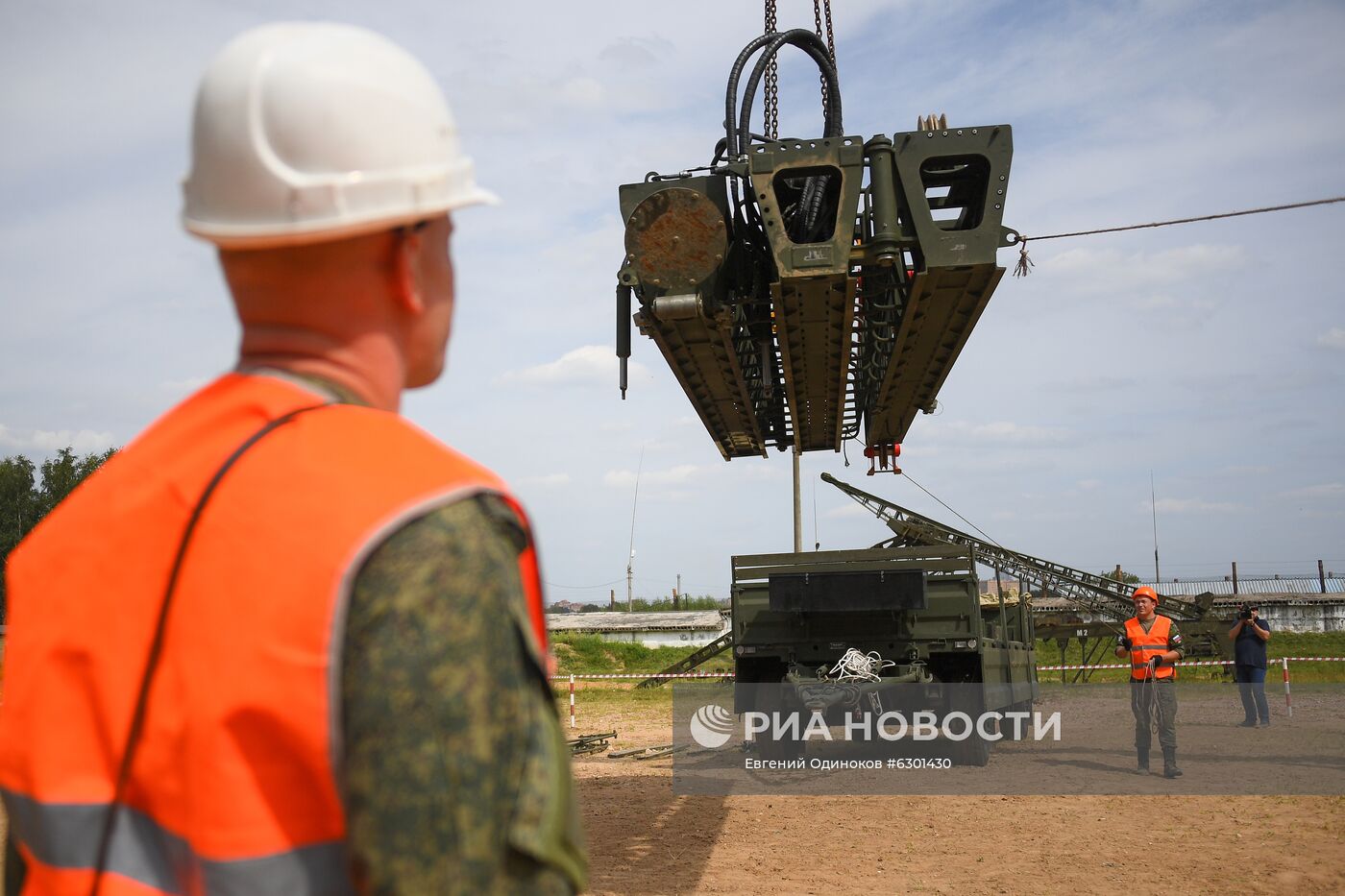 Демонстрация универсального сваебойного агрегата УСА-2М