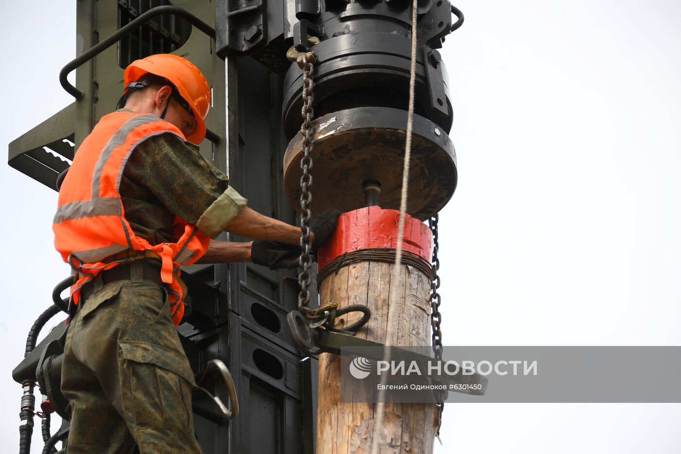 Демонстрация универсального сваебойного агрегата УСА-2М