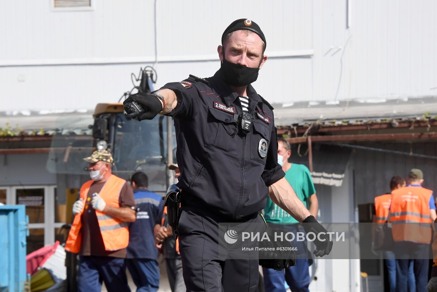 Снос ТЦ "Рапира"