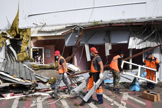 Снос ТЦ "Рапира" 