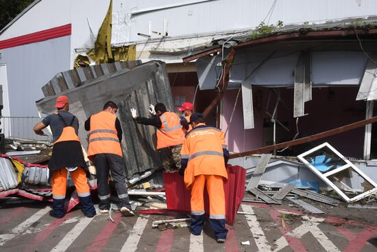 Снос ТЦ "Рапира" 