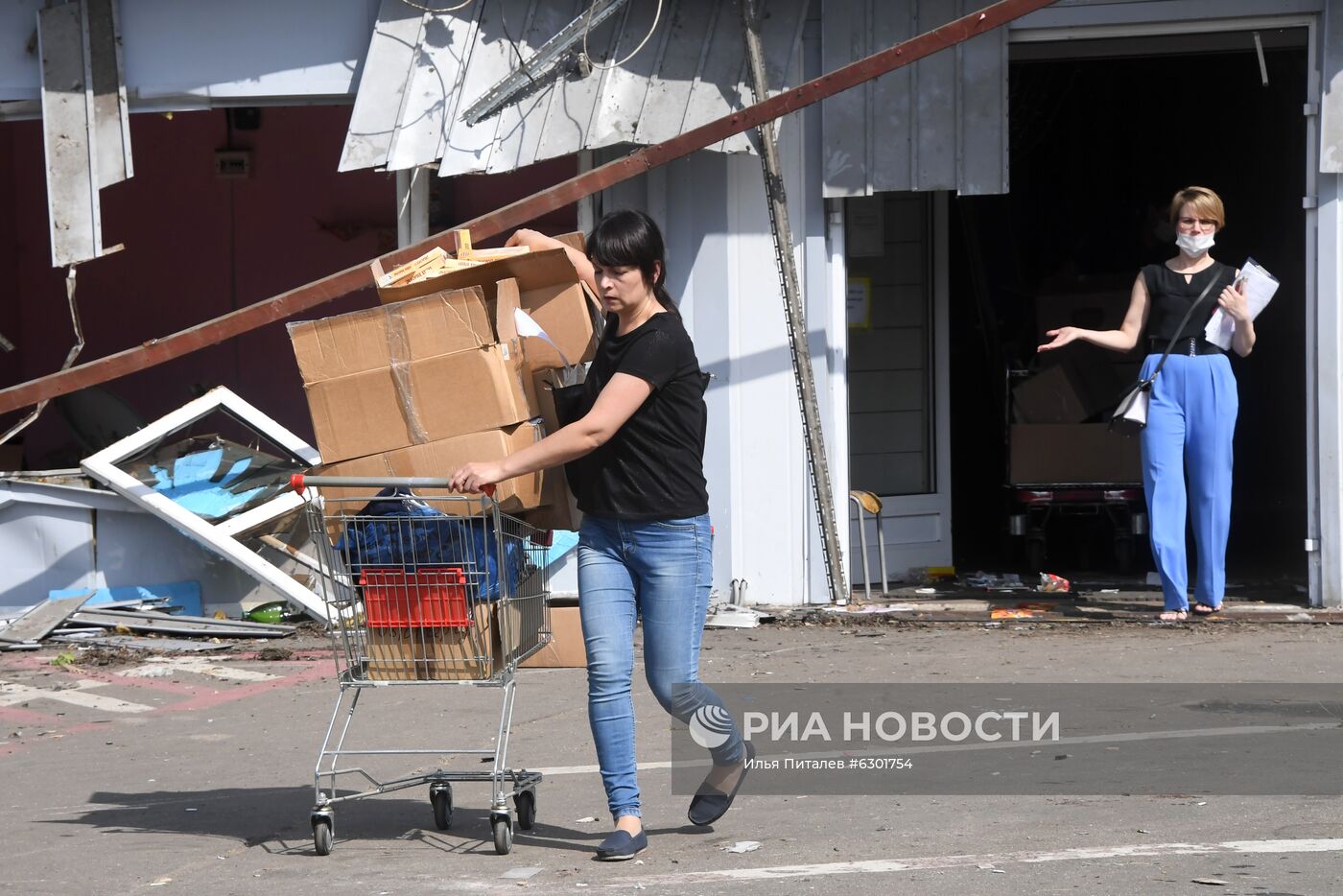 Снос ТЦ "Рапира"