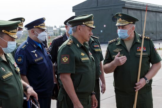 Министр обороны РФ С. Шойгу проинспектировал Тейковское соединение РВСН РФ