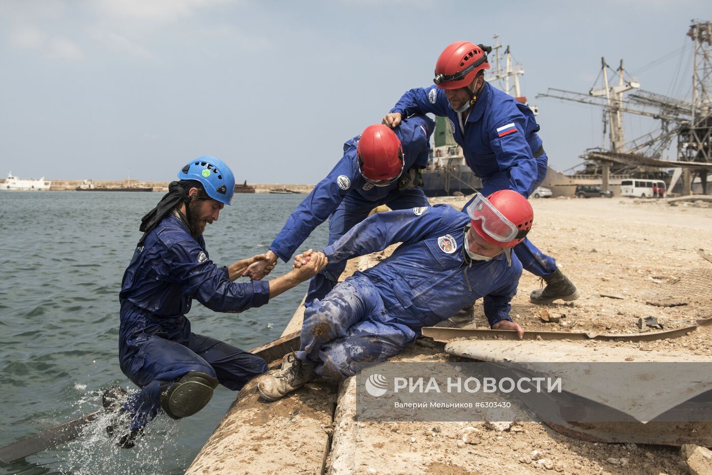 Последствия взрыва в Ливане 