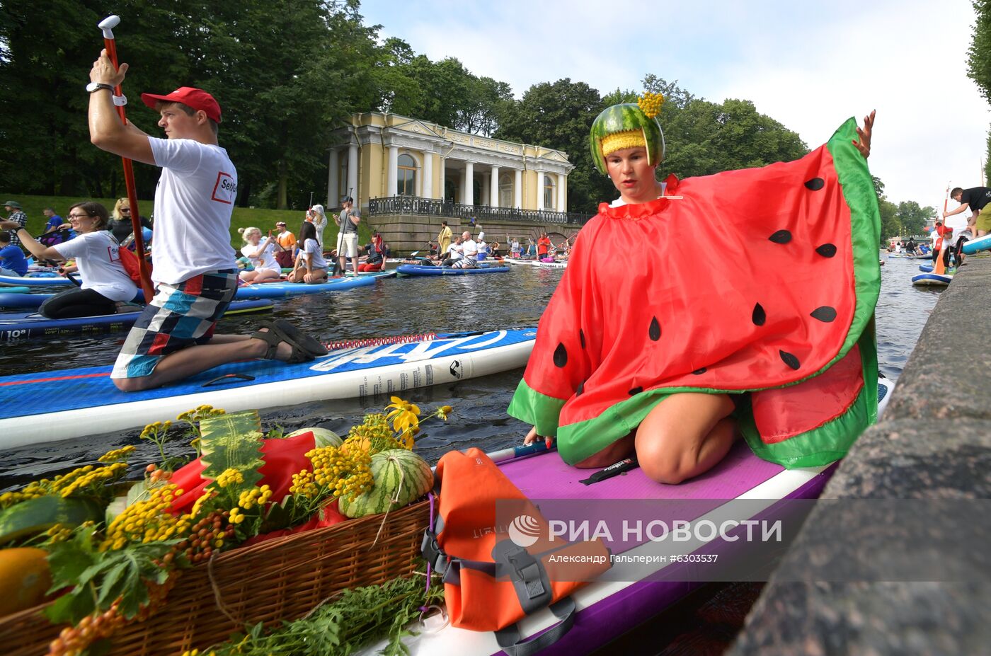 Международный фестиваль SUP-серфинга "Фонтанка-SUP" 