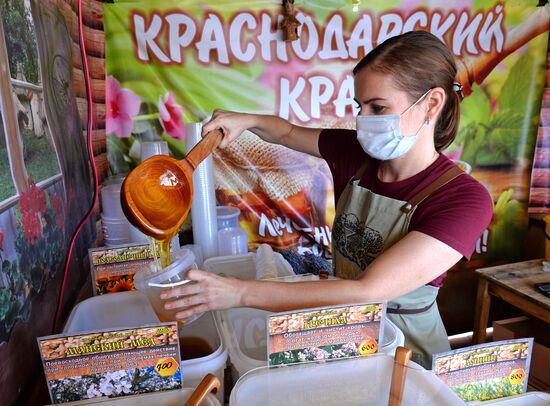 Всероссийская ярмарка мёда в Красноярске