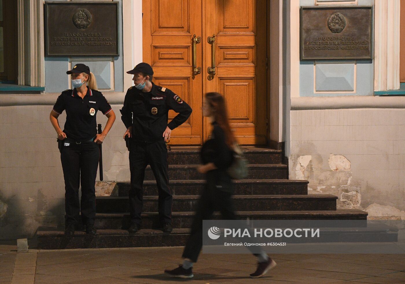 Ситуация у посольства Белоруссии в Москве и Петербурге