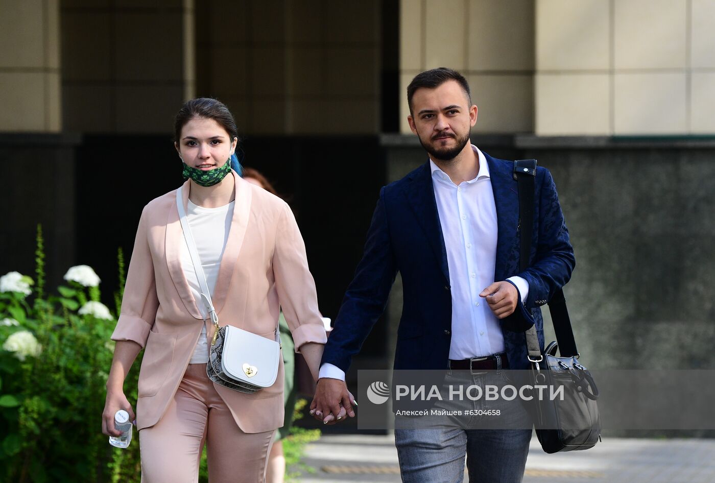 Рассмотрение законности административного надзора за В. Карауловой