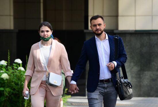 Рассмотрение законности административного надзора за В. Карауловой