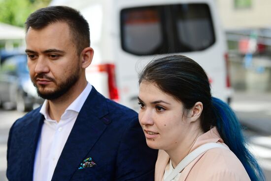 Рассмотрение законности административного надзора за В. Карауловой