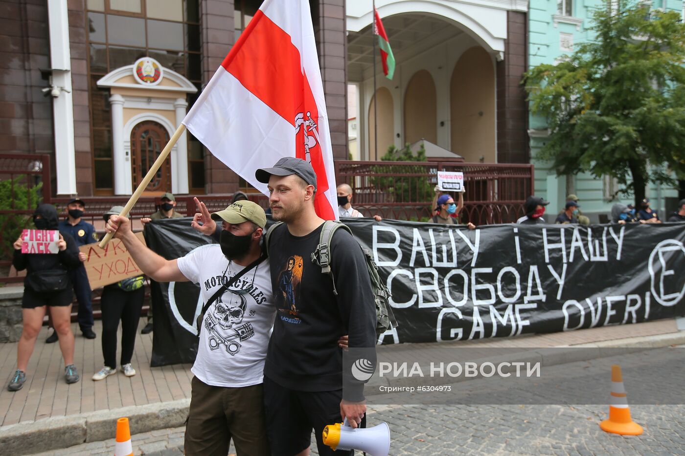 Акции в поддержку протестующих в Белоруссии на Украине