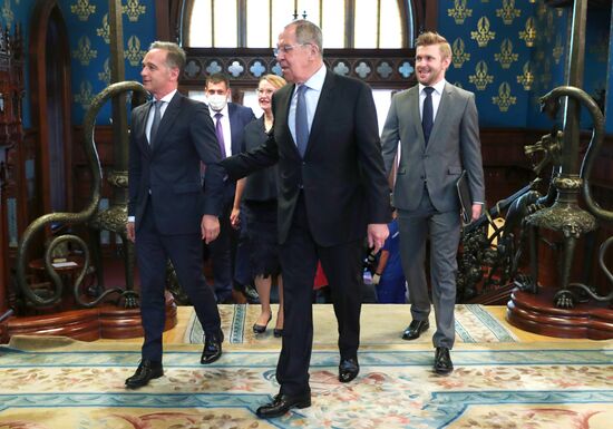 Встреча глав МИД РФ и Германии С. Лаврова и Х. Мааса  