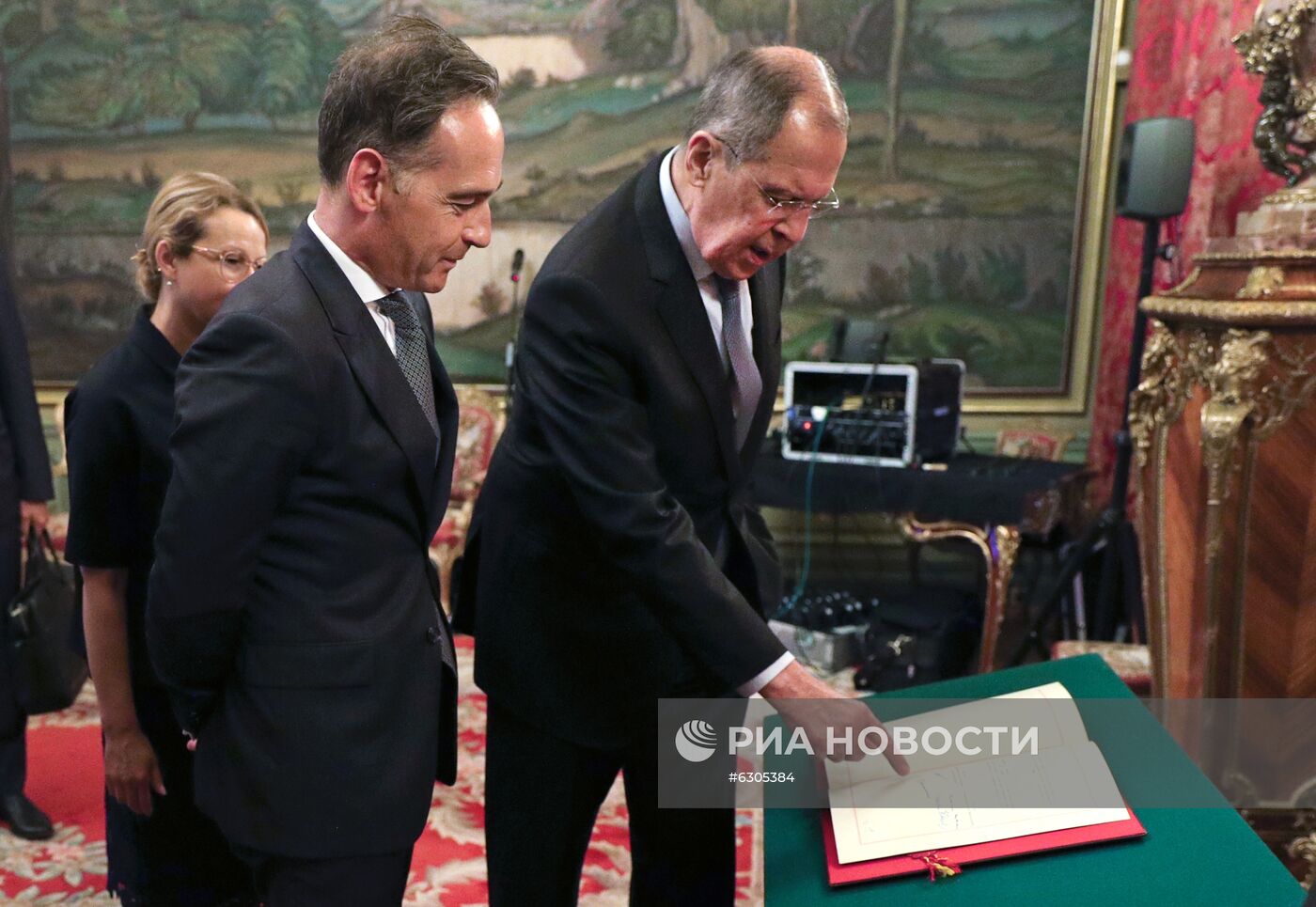 Встреча глав МИД РФ и Германии С. Лаврова и Х. Мааса
