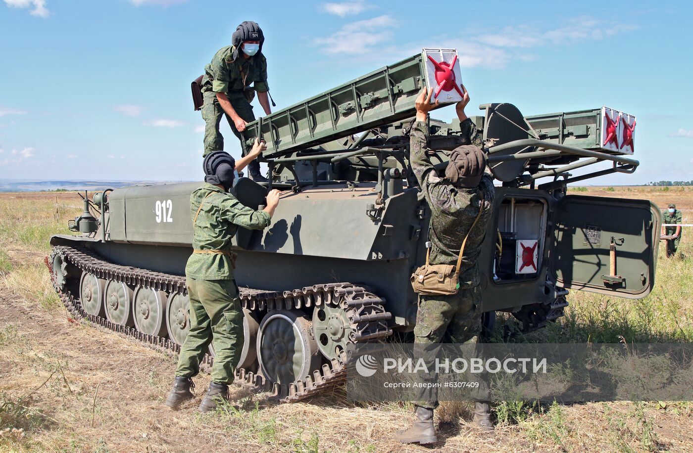 Военные сборы зенитных войск ДНР