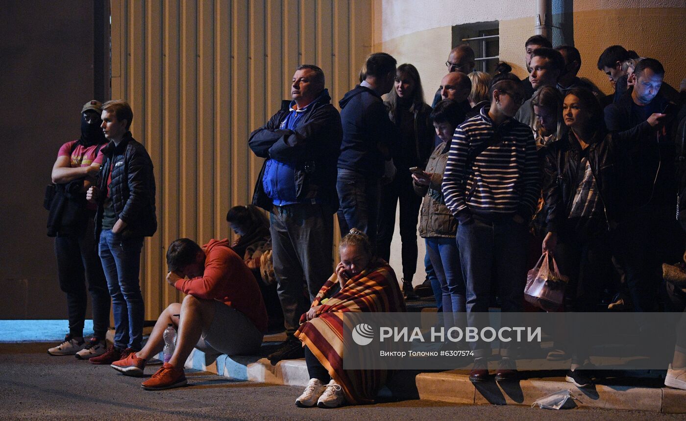 Задержанных на протестах в Минске начали освобождать