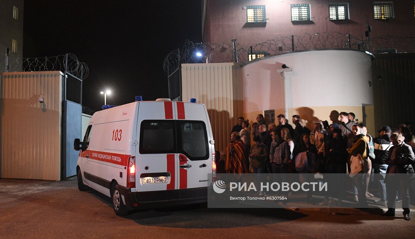 Задержанных на протестах в Минске начали освобождать