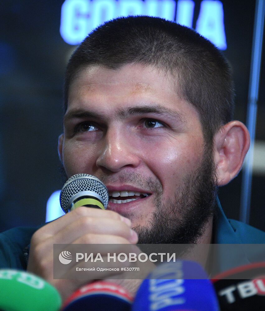 Пресс-конференция чемпиона UFC Х. Нурмагомедова