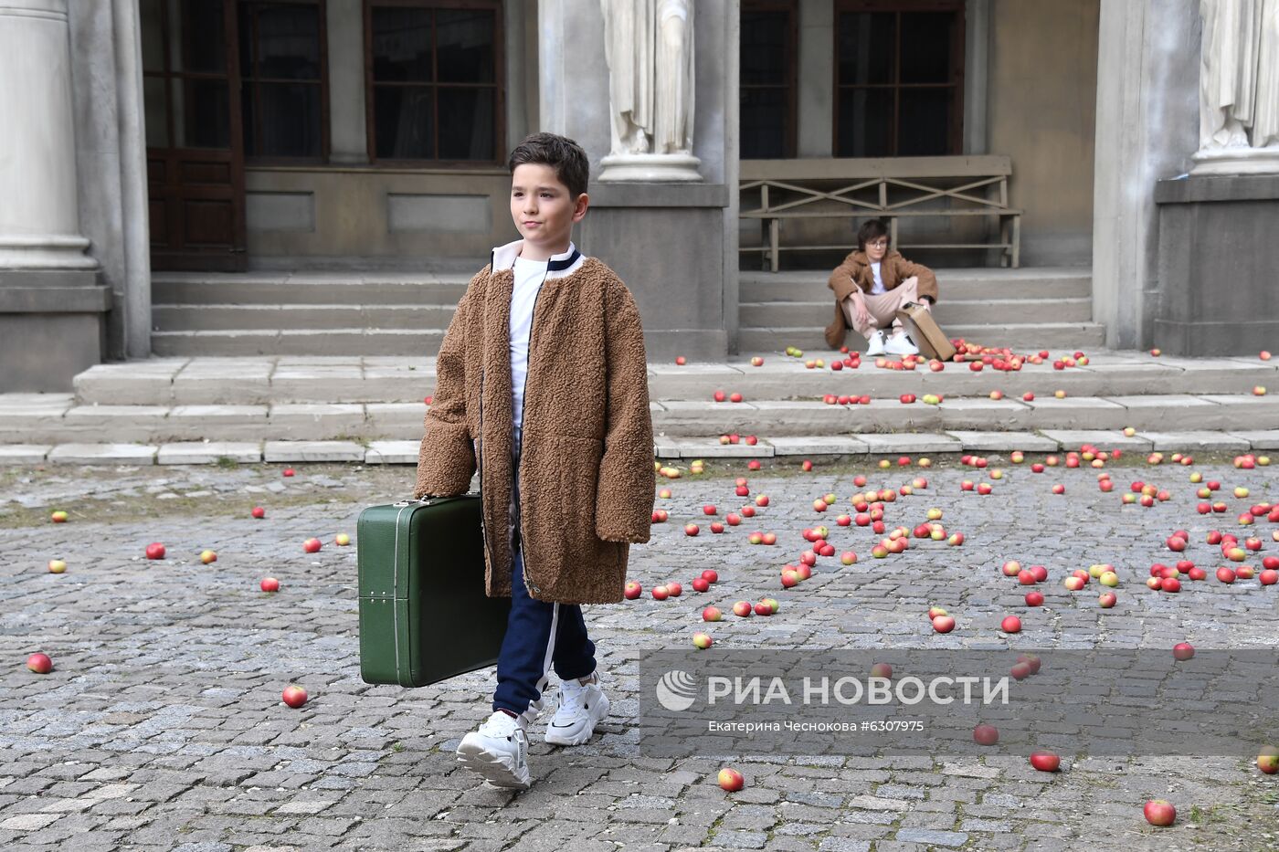 Показ детской моды в формате киносъемки в Москве  