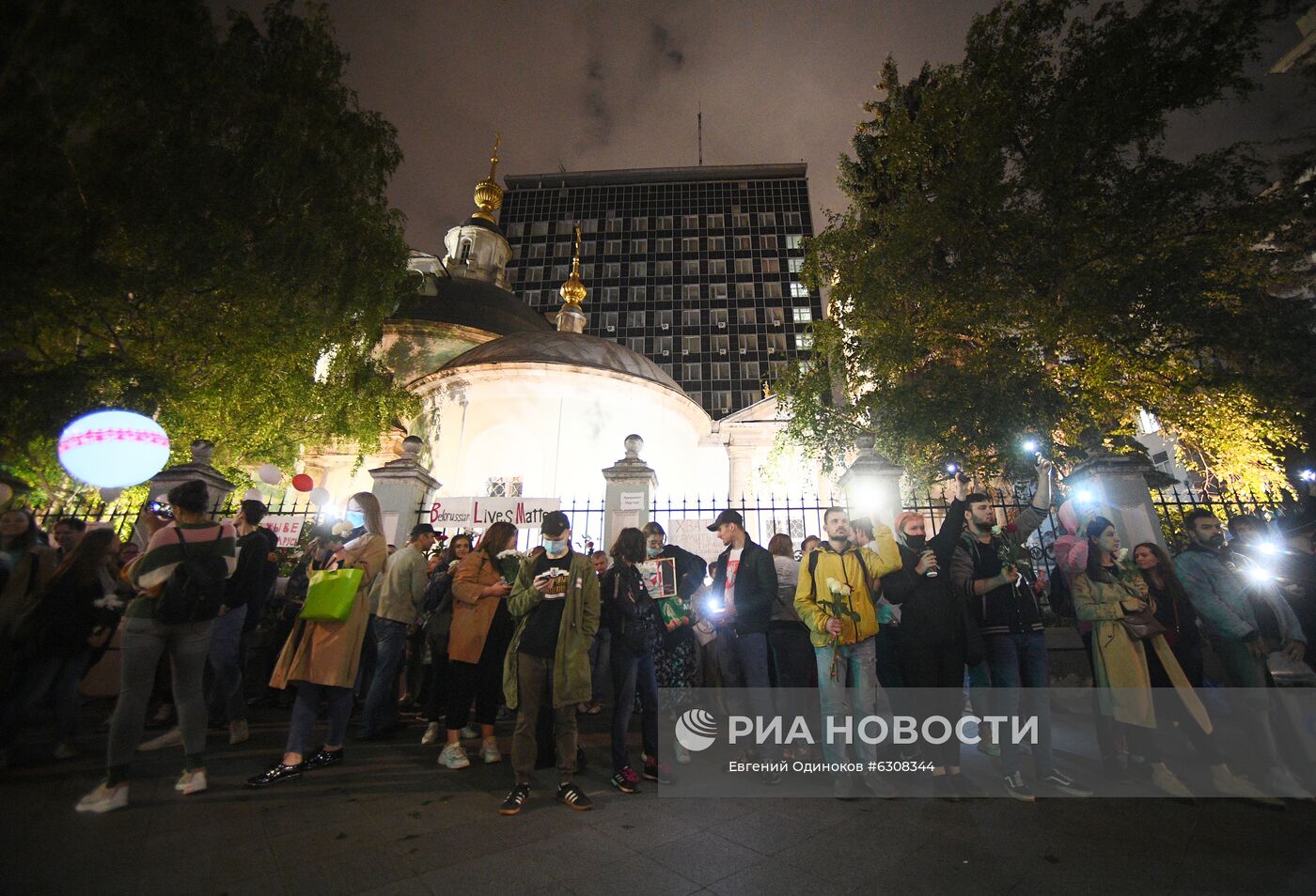 Ситуация у посольства Белоруссии в Москве