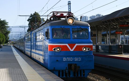 Новый туристический поезд "Сочи"