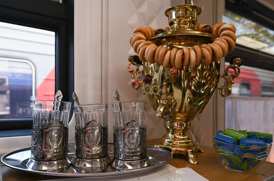 Новый туристический поезд "Сочи"