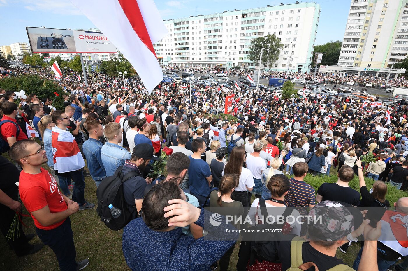 Митинг протеста возле метро "Пушкинская" в Минске