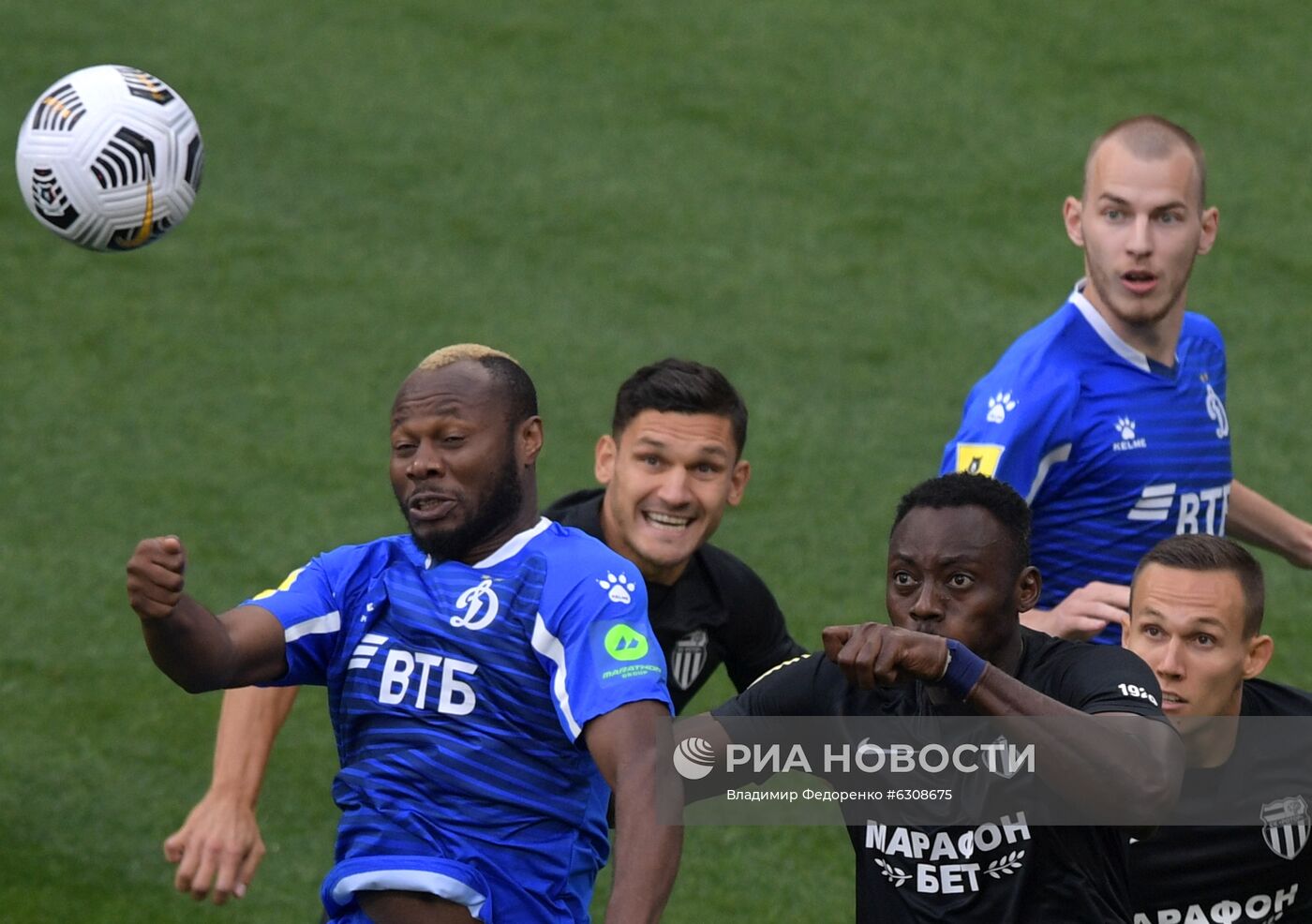 Футбол. РПЛ. Матч "Динамо" — "Ротор"