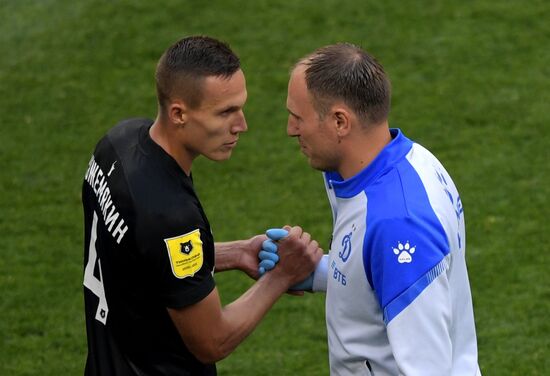 Футбол. РПЛ. Матч "Динамо" — "Ротор"