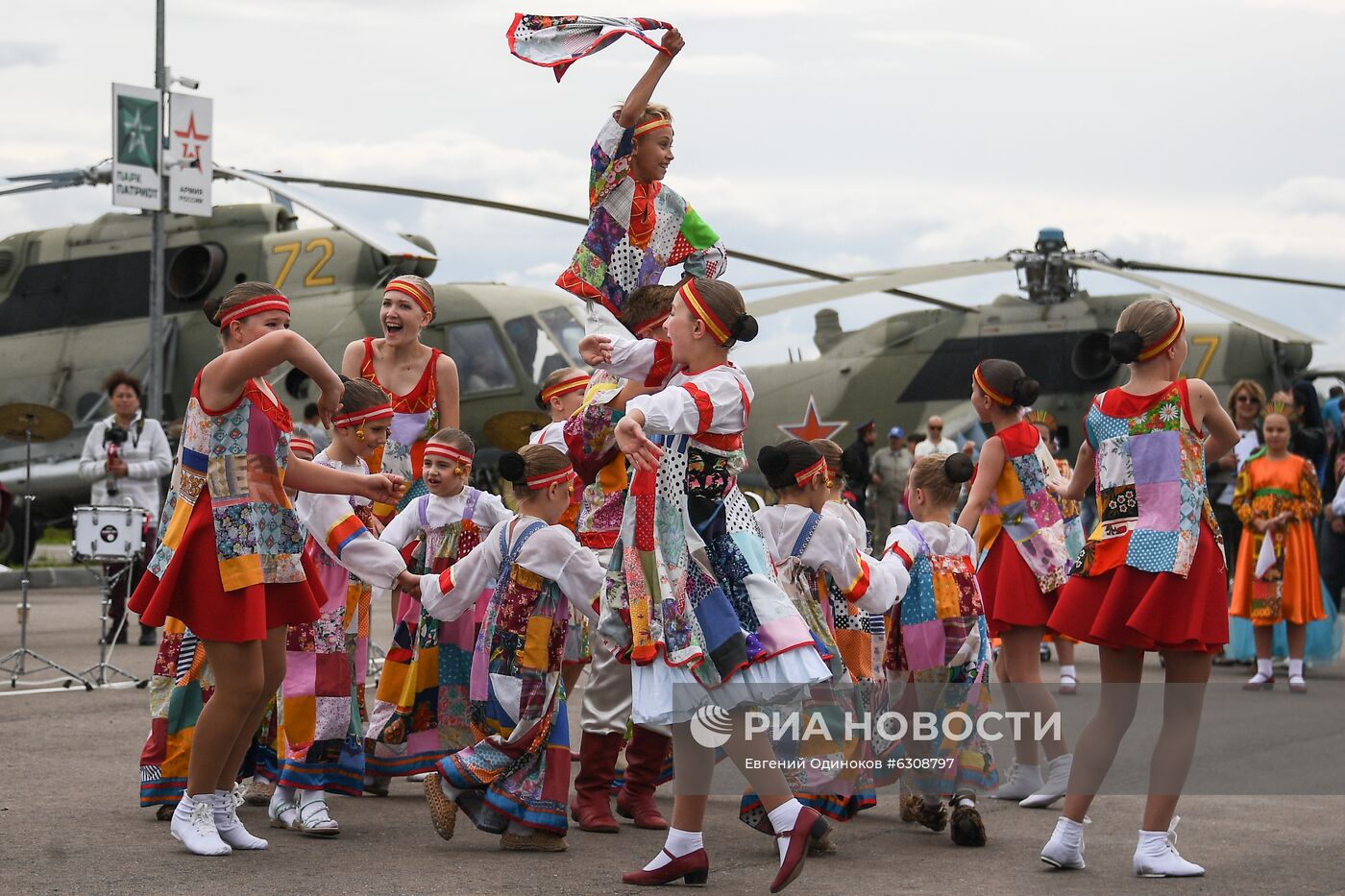 Праздник в честь Дня ВВС в парке "Патриот"