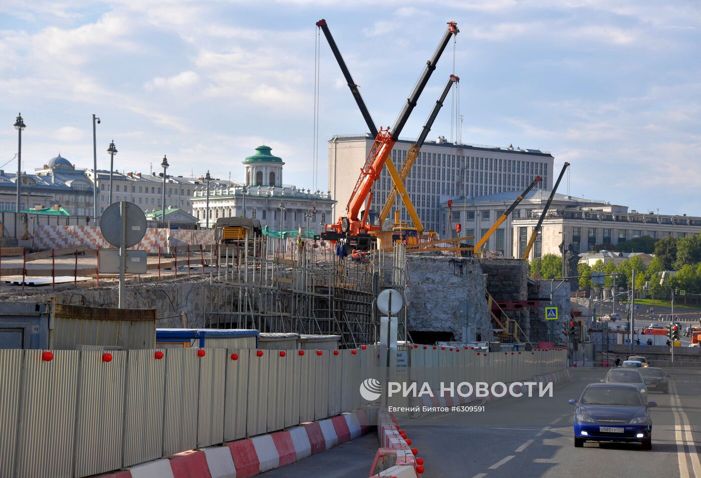 Ремонт Большого Каменного моста в Москве